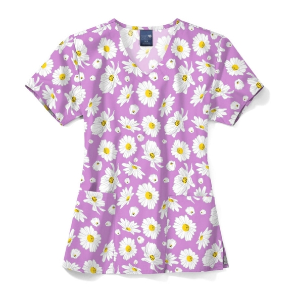 Zoe and Chloe Daisy Scrubs Top - Picture 1 of 3